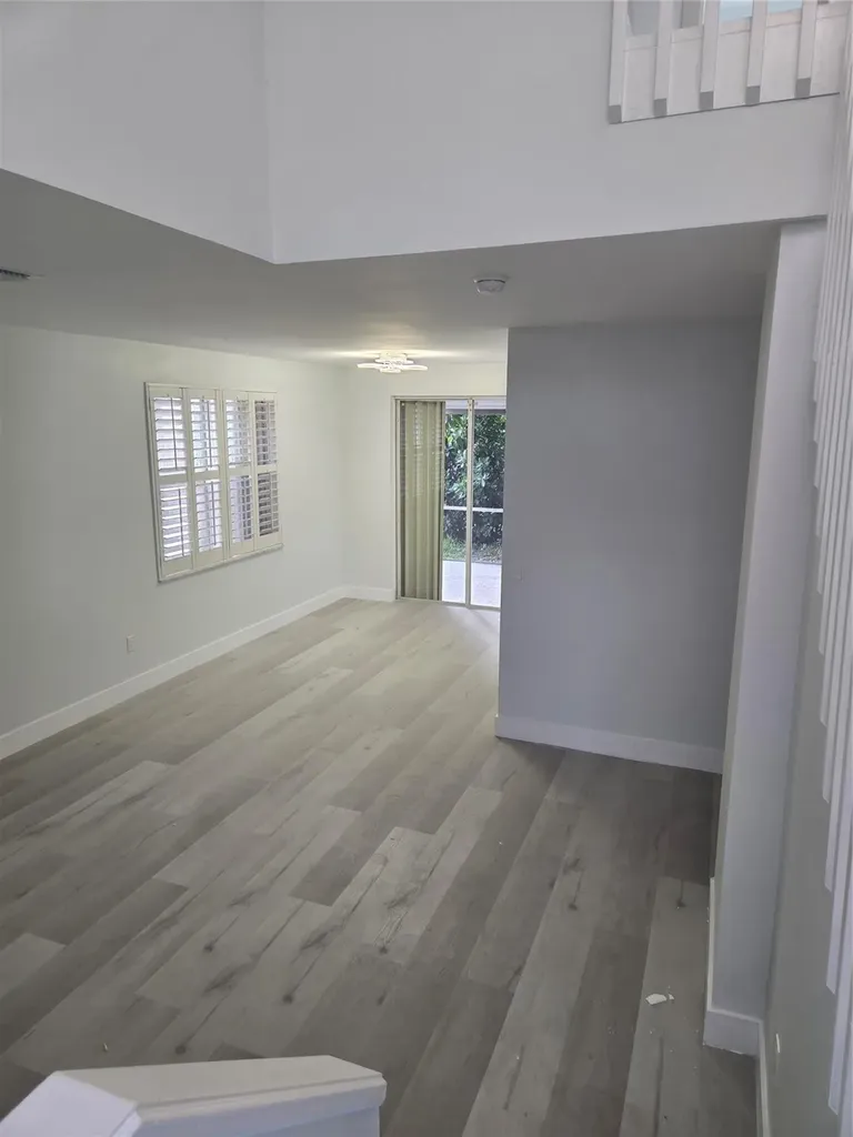 580 NW 87 Way Coral Springs FL 33071