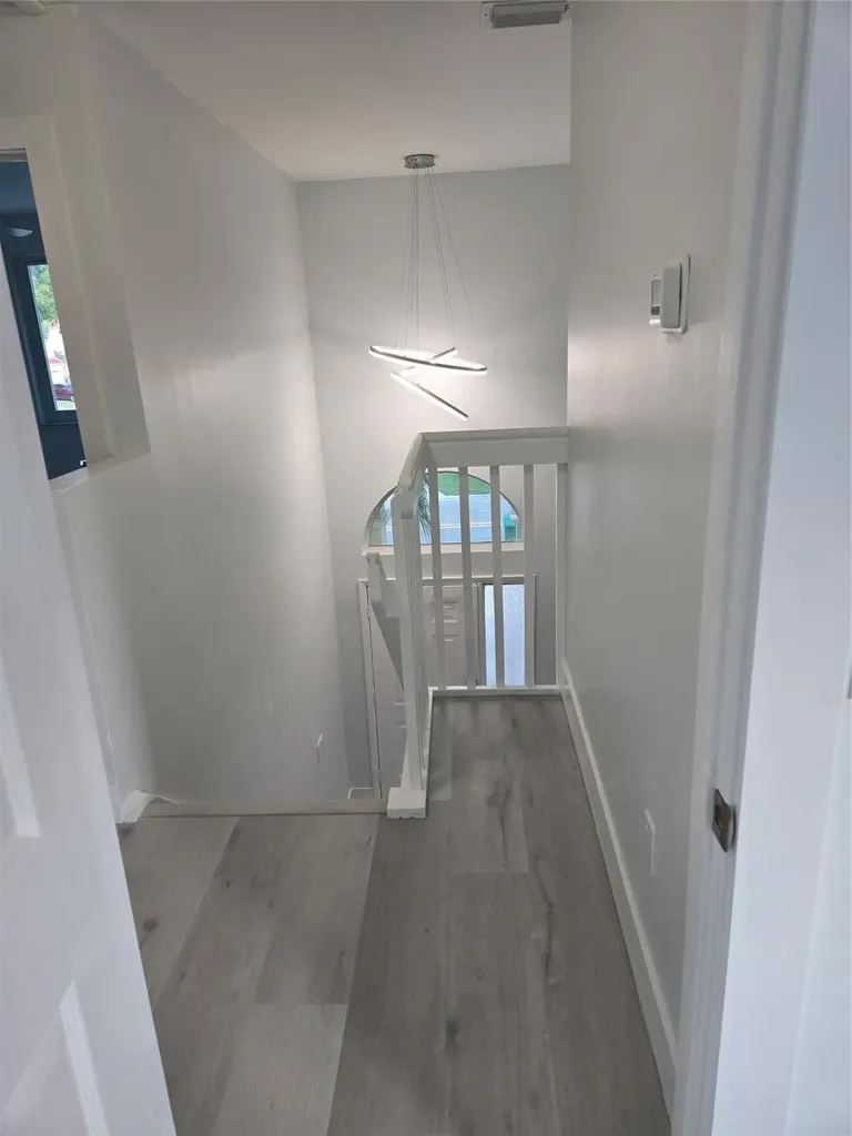 580 NW 87 Way Coral Springs FL 33071