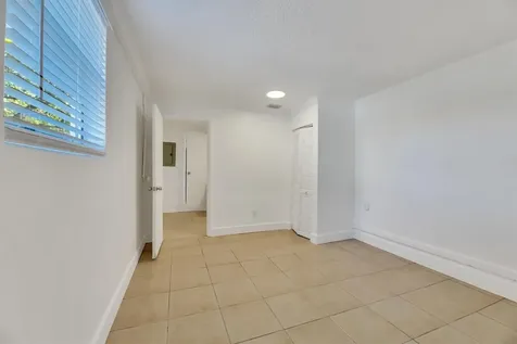 180 SW 78th Avenue Margate FL 33068