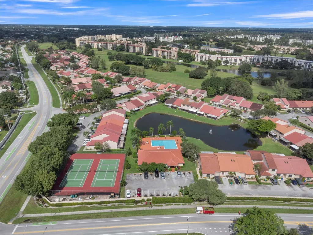 3003 La Mirage Lauderhill FL 33319
