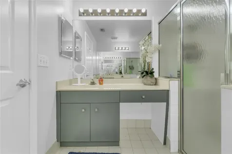 3003 La Mirage Lauderhill FL 33319