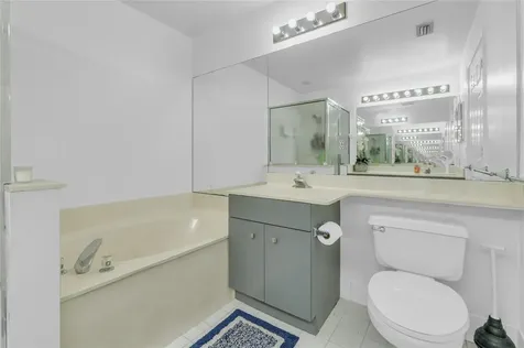 3003 La Mirage Lauderhill FL 33319