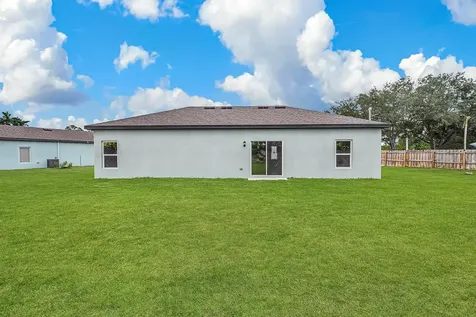 7735 95th Avenue Vero Beach FL 32967