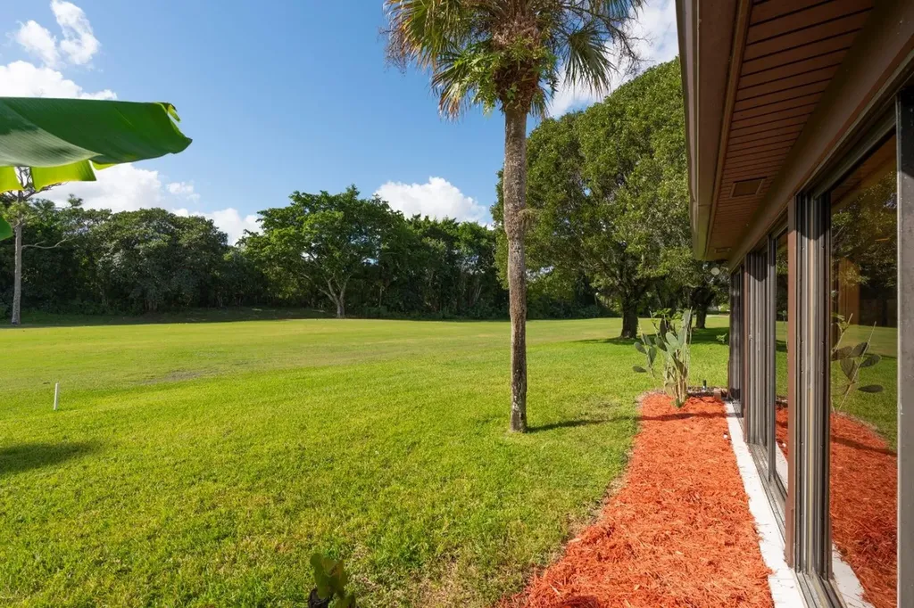 8020 Eastlake Drive Boca Raton FL 33433