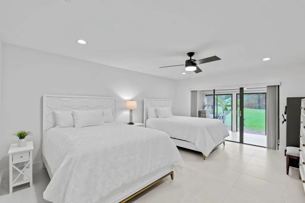 8020 Eastlake Drive Boca Raton FL 33433