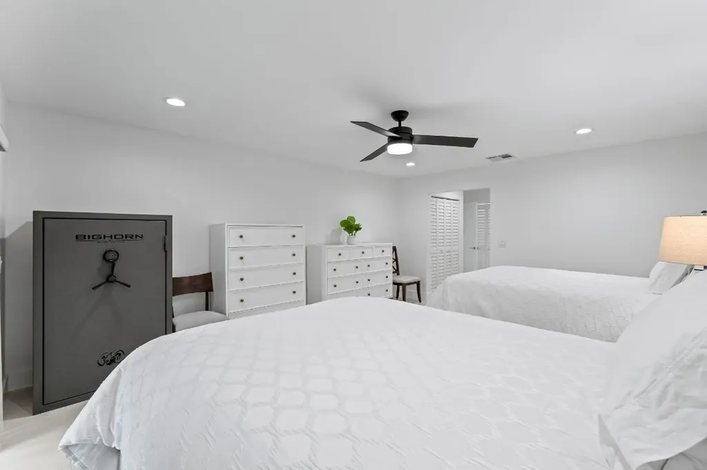 8020 Eastlake Drive Boca Raton FL 33433