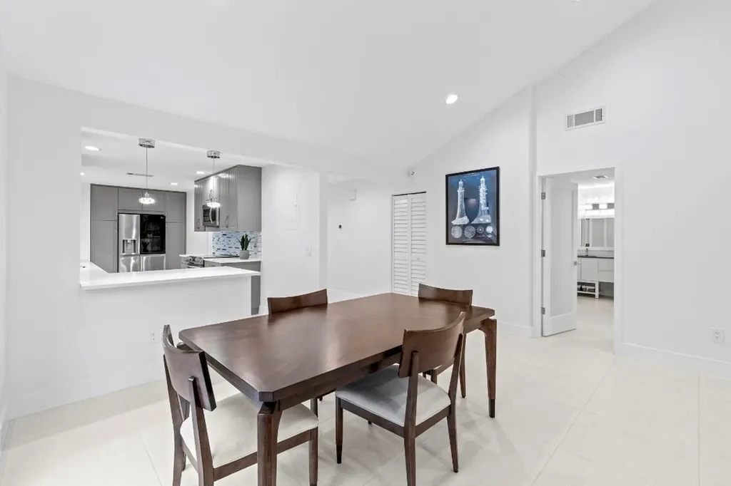 8020 Eastlake Drive Boca Raton FL 33433