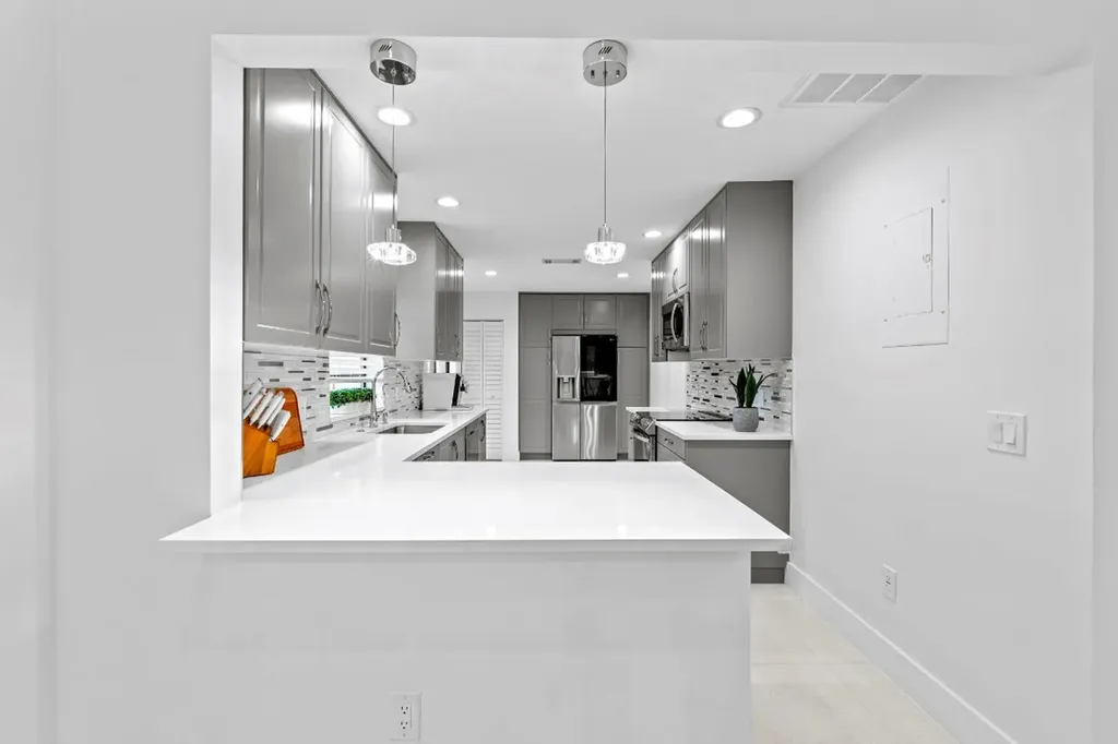 8020 Eastlake Drive Boca Raton FL 33433