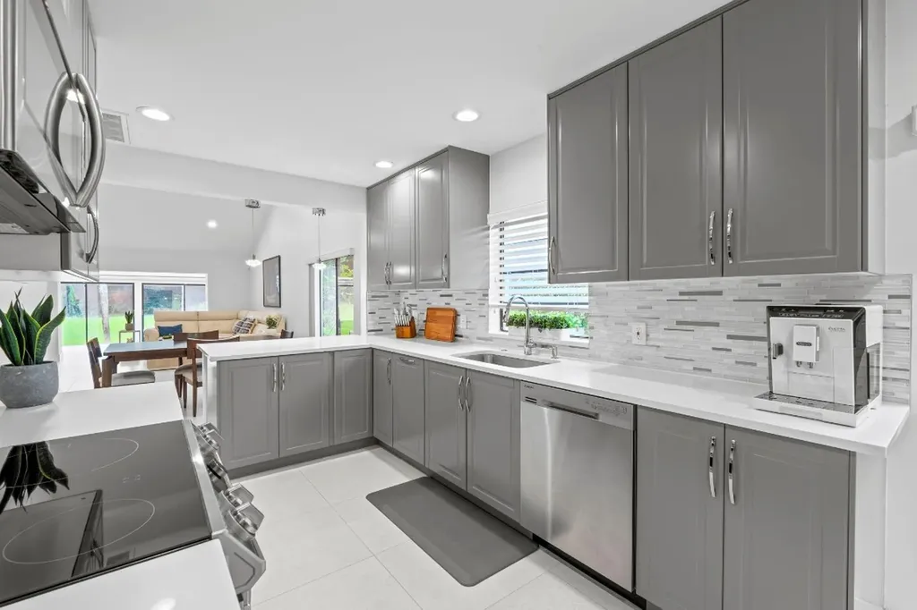 8020 Eastlake Drive Boca Raton FL 33433