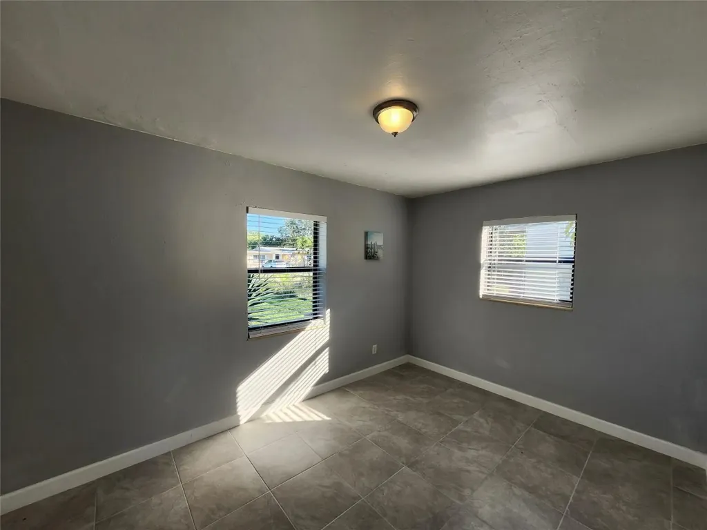 942 NW 12th Street Fort Lauderdale FL 33311