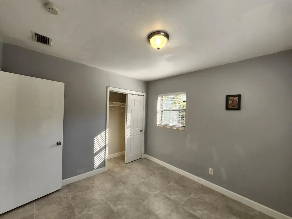 942 NW 12th Street Fort Lauderdale FL 33311