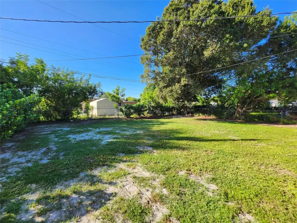 942 NW 12th Street Fort Lauderdale FL 33311
