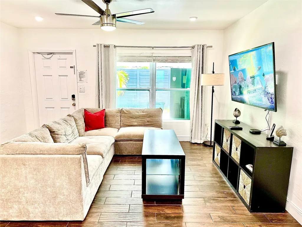 1637 NE 5th Court Fort Lauderdale FL 33301
