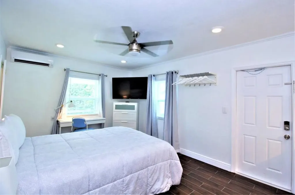 1637 NE 5th Court Fort Lauderdale FL 33301