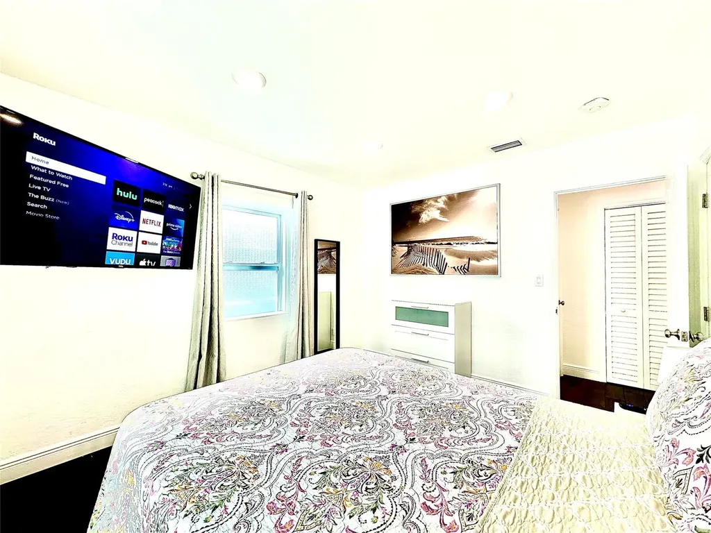 1637 NE 5th Court Fort Lauderdale FL 33301