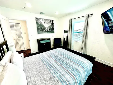 1637 NE 5th Court Fort Lauderdale FL 33301