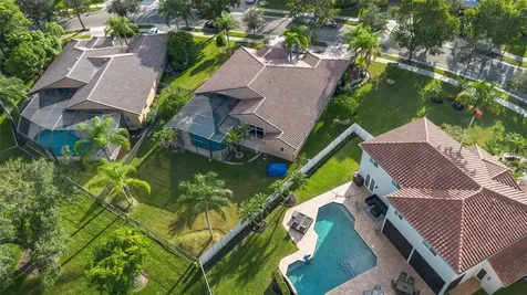 525 Stonemont Lane Weston FL 33326