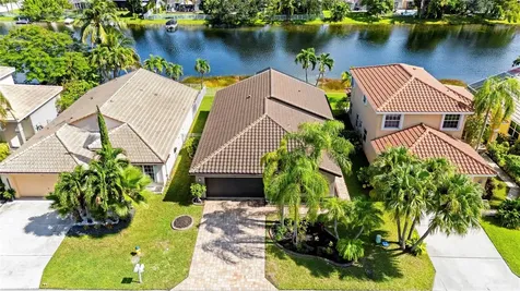 1941 NW 182nd Terrace Pembroke Pines FL 33029