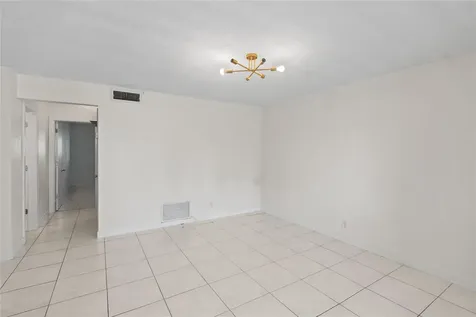 1439 S Ocean Boulevard Lauderdale By The Sea FL 33062