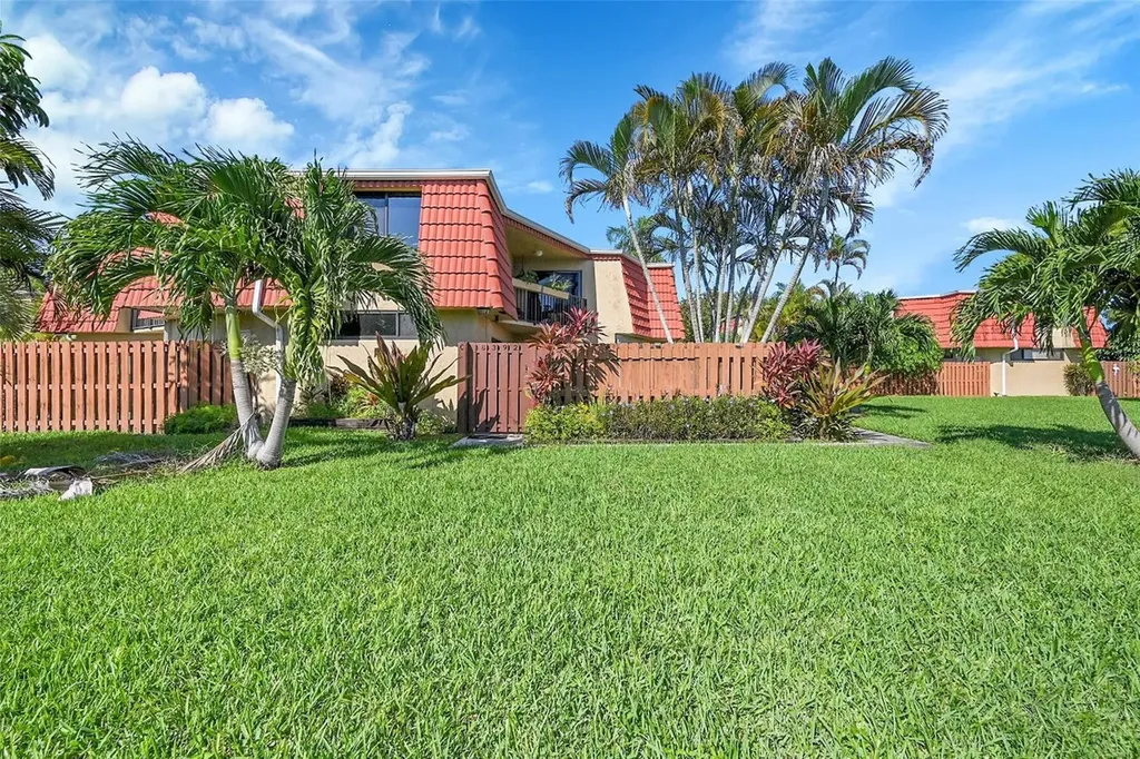 8392 Trent Court Boca Raton FL 33433