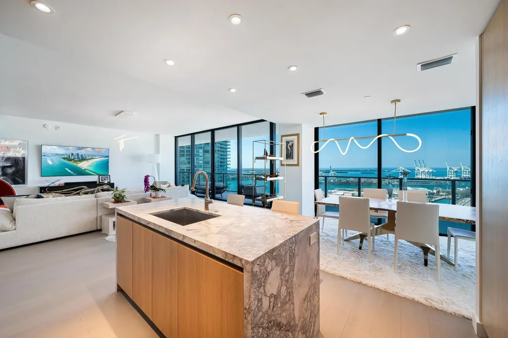 Miami Beach FL 33139