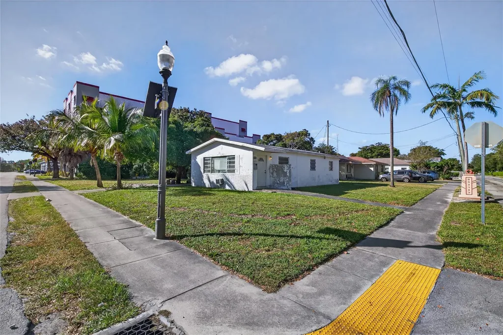 900 NW 2nd Street Fort Lauderdale FL 33311