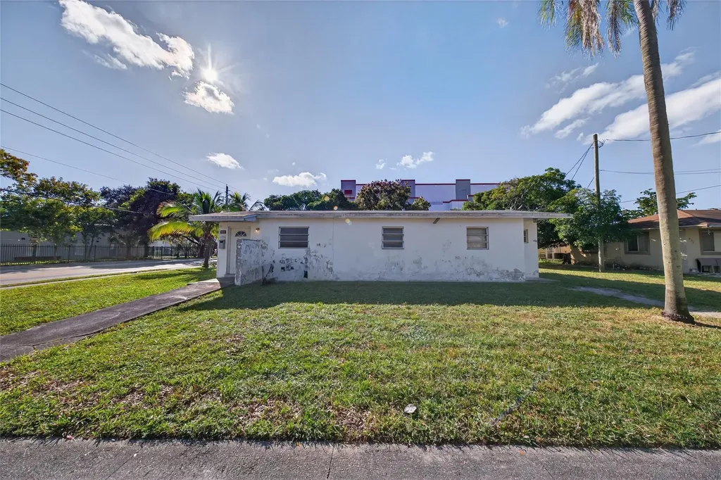 900 NW 2nd Street Fort Lauderdale FL 33311