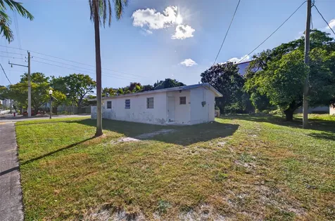 900 NW 2nd Street Fort Lauderdale FL 33311