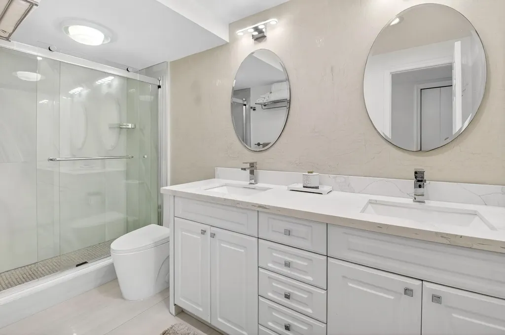 899 Jeffery Street Boca Raton FL 33487