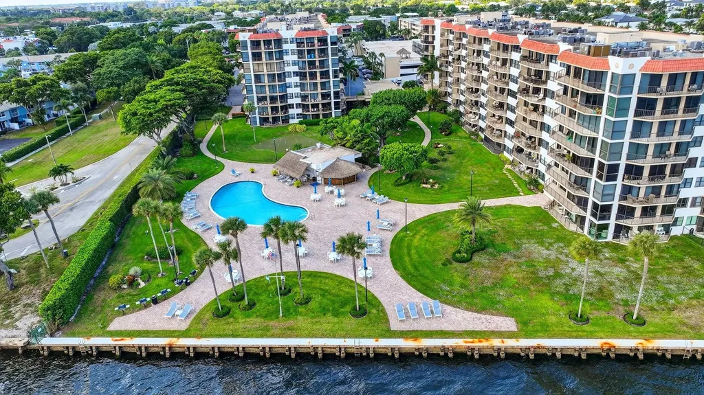 899 Jeffery Street Boca Raton FL 33487
