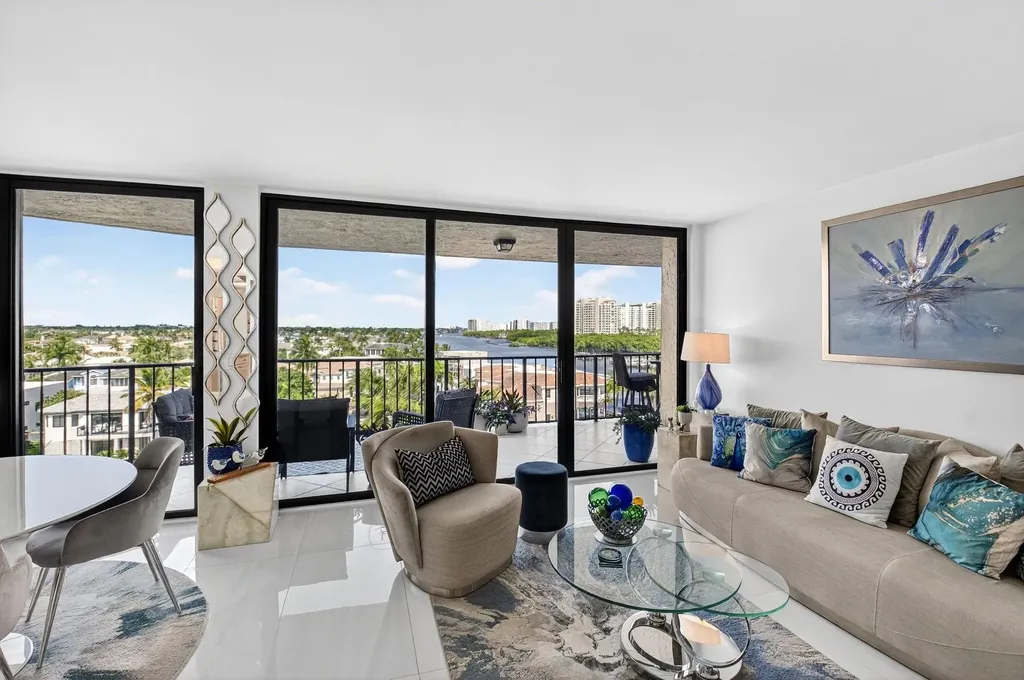 899 Jeffery Street Boca Raton FL 33487