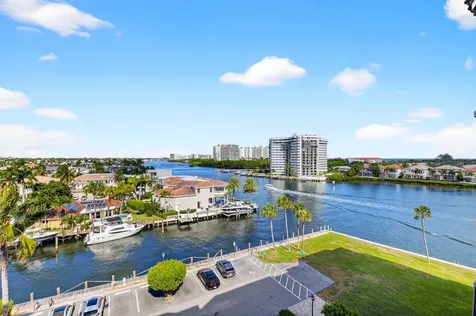 899 Jeffery Street Boca Raton FL 33487