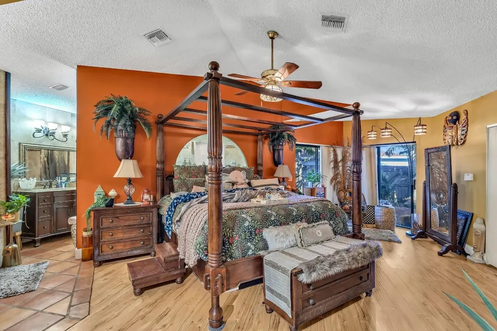 980 SW 70th Avenue Plantation FL 33317
