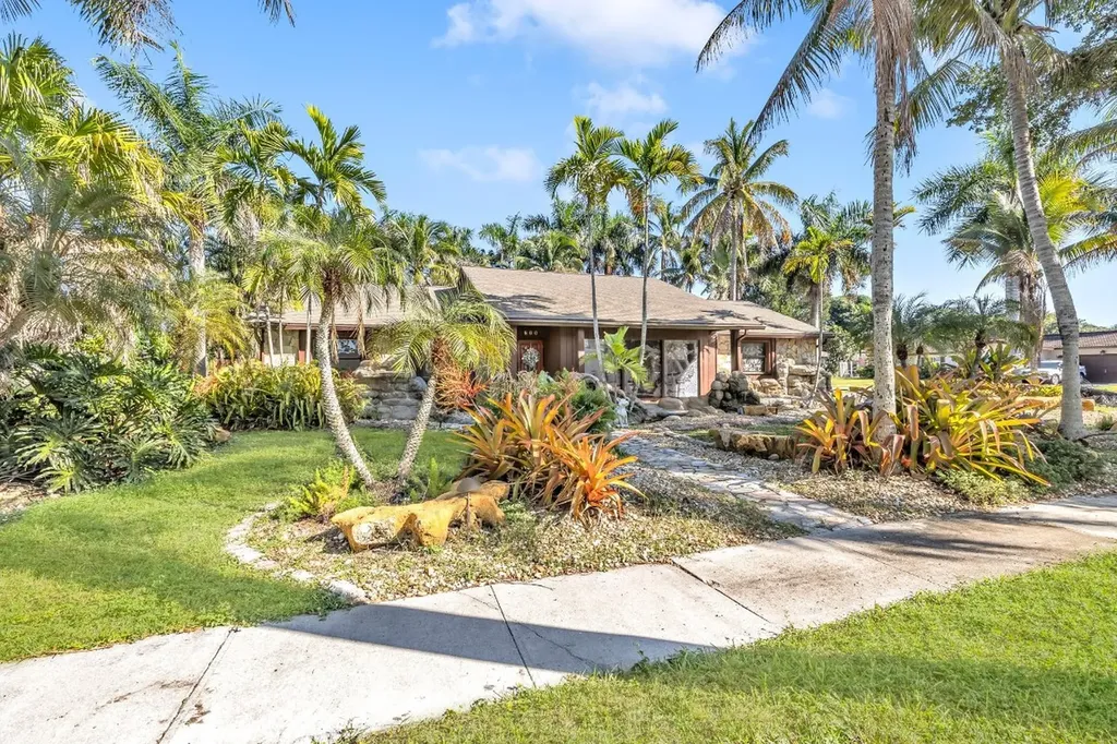 980 SW 70th Avenue Plantation FL 33317