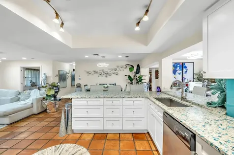 980 SW 70th Avenue Plantation FL 33317