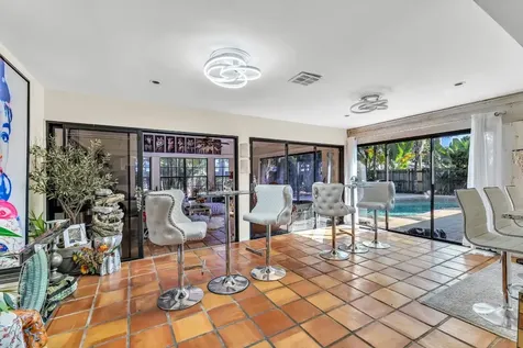 980 SW 70th Avenue Plantation FL 33317