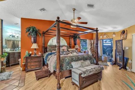 980 SW 70th Avenue Plantation FL 33317