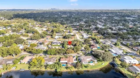 980 SW 70th Avenue Plantation FL 33317