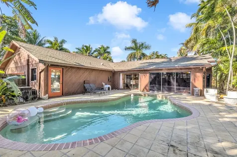 980 SW 70th Avenue Plantation FL 33317