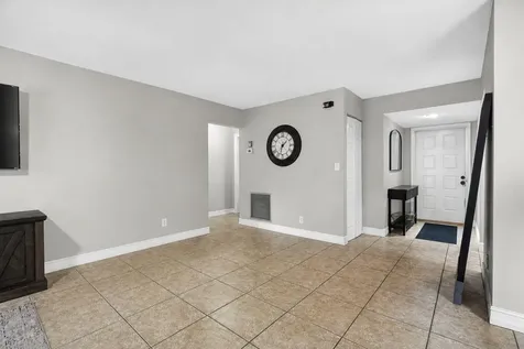 4400 NW 20th Street Coconut Creek FL 33066