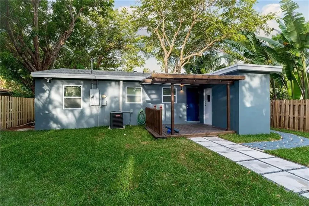 628 SW 14th Terrace Fort Lauderdale FL 33312