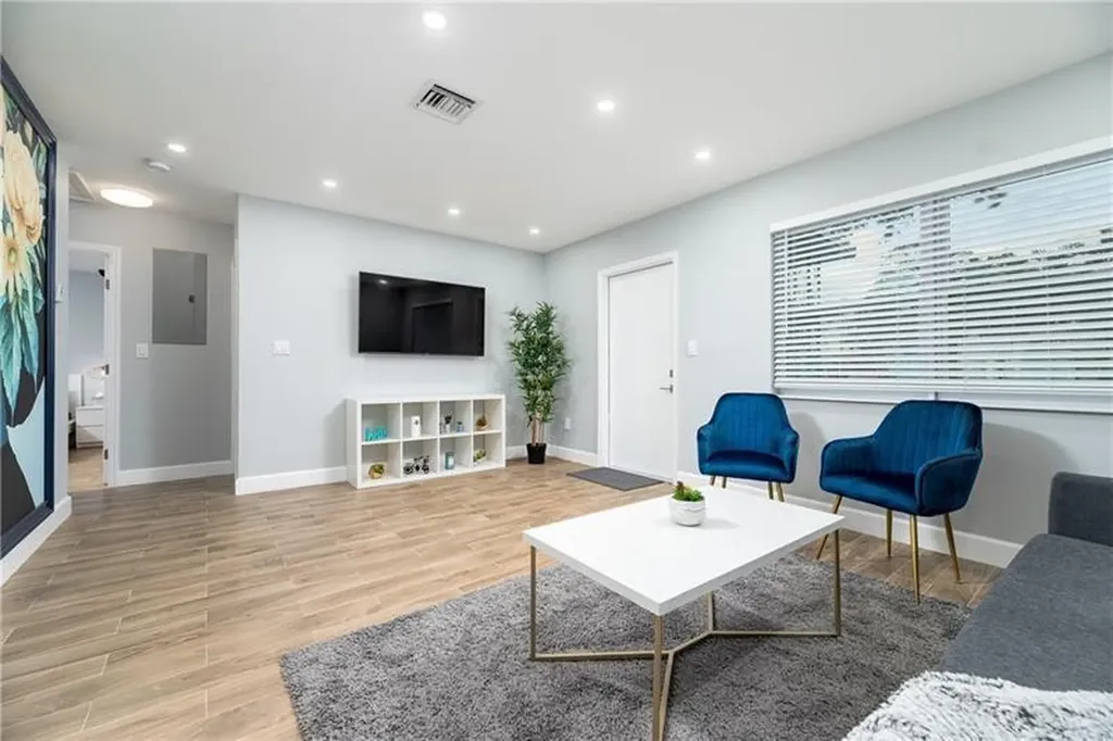 628 SW 14th Terrace Fort Lauderdale FL 33312