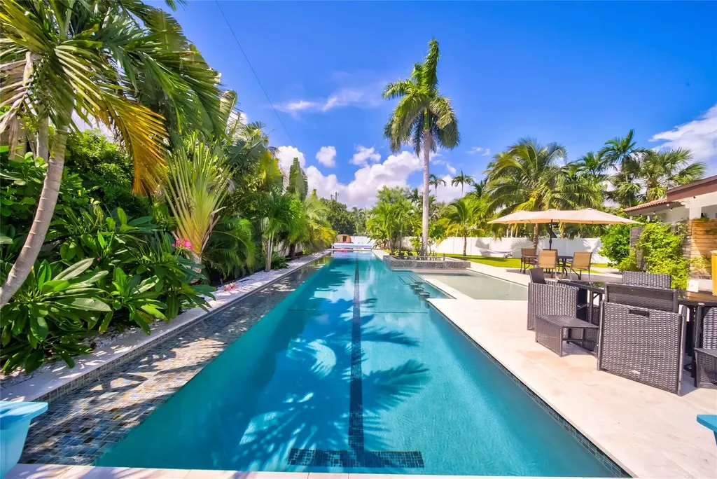 250 NE 27th Court Boca Raton FL 33431