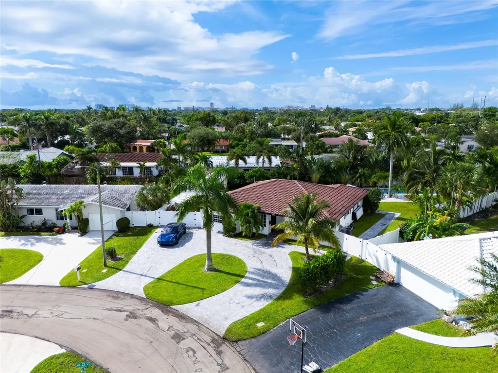 250 NE 27th Court Boca Raton FL 33431