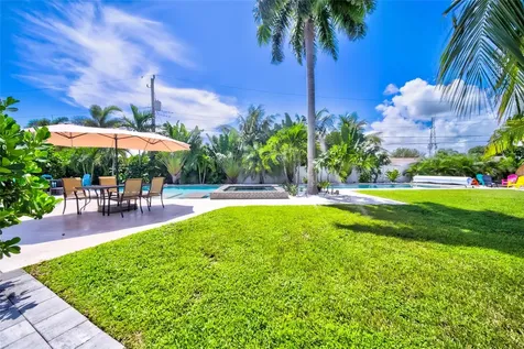 250 NE 27th Court Boca Raton FL 33431