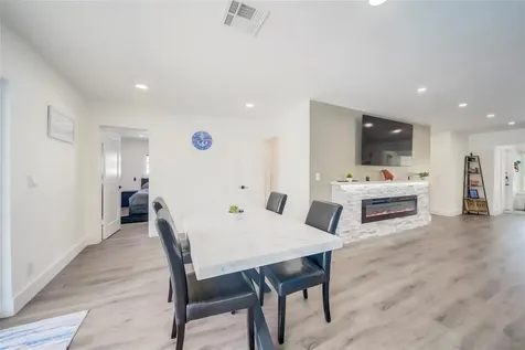 250 NE 27th Court Boca Raton FL 33431