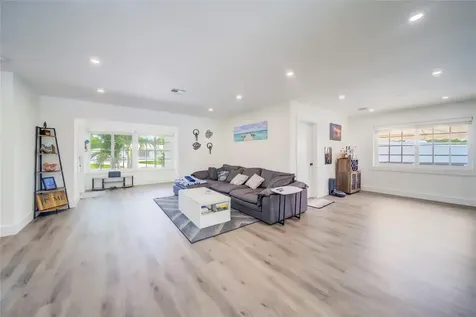 250 NE 27th Court Boca Raton FL 33431