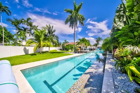 250 NE 27th Court Boca Raton FL 33431