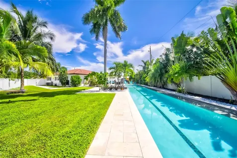 250 NE 27th Court Boca Raton FL 33431