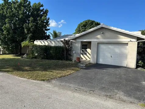 7611 NW 72nd Way Tamarac FL 33321